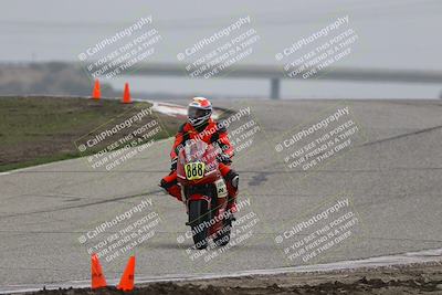 media/Nov-29-2025-TrackDaz (Sat) [[10ae2d9bce]]/B Group/Session 3 (Outside Grapevine)/